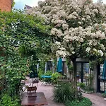Hotel Kaiserstuehler-hof 3*