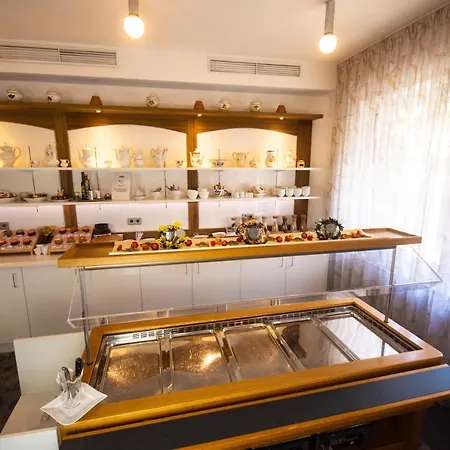 Kaiserstuehler-hof 3* بريساش ام رين