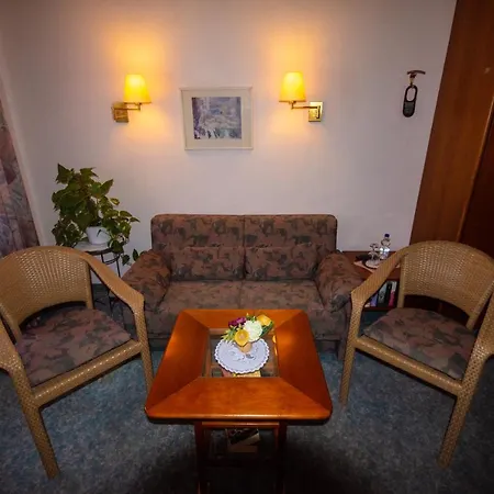 Kaiserstuehler-hof 3*