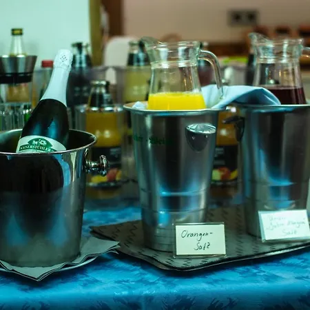 Kaiserstuehler-hof Отель