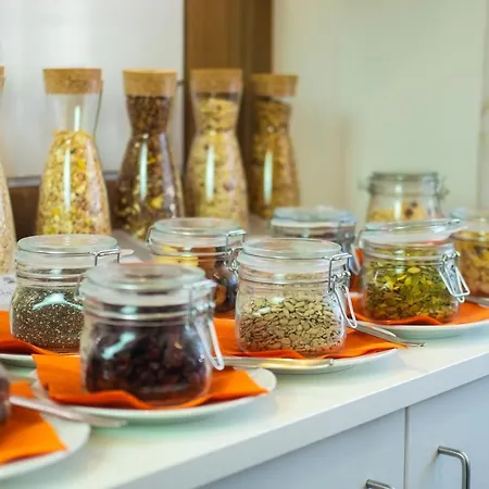 Отель Kaiserstuehler-hof Breisach