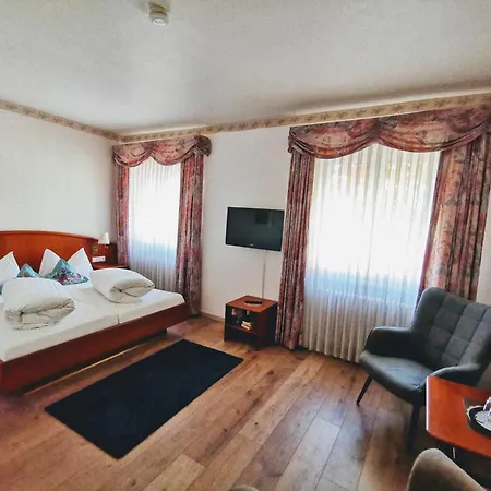 Kaiserstuehler-hof بريساش ام رين