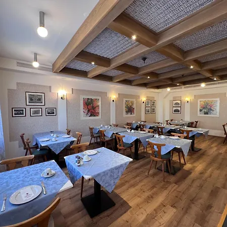 Kaiserstuehler-hof Hotel