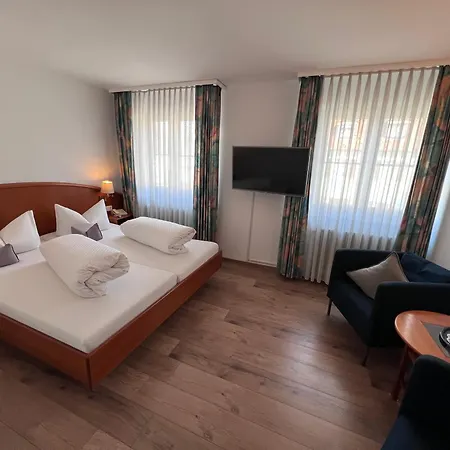 Hotel Kaiserstuehler-hof 3*