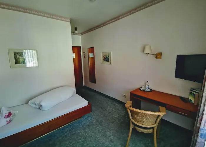 Otel Kaiserstuehler-hof 3*